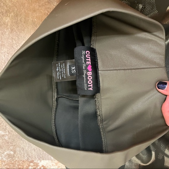 Cute Booty Legging Set - Picture 7 of 9